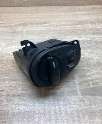 Ford Mondeo Mk III Light switch 4986104