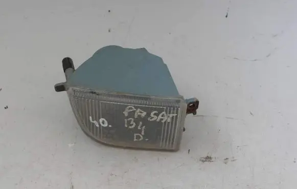 Volkswagen PASSAT B4 Front indicator light 3A0953156A 14246600