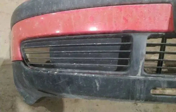 Volkswagen PASSAT B5 Front bumper lower grill 