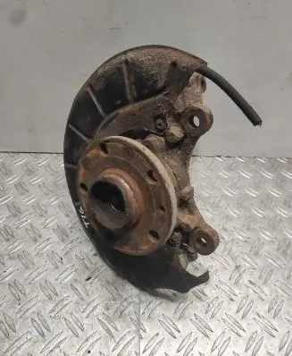 Volkswagen Tiguan Front wheel hub