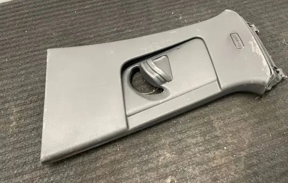 Audi Q3 F3 (B) pillar trim (top) 83F867243