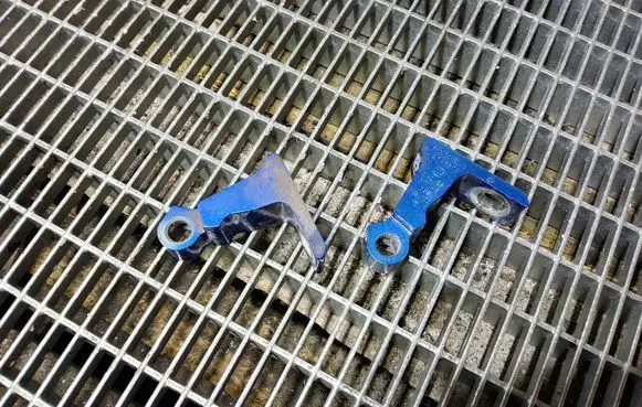 Seat Arona Rear door hinge set 