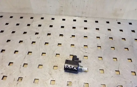 Clutch pedal sensor