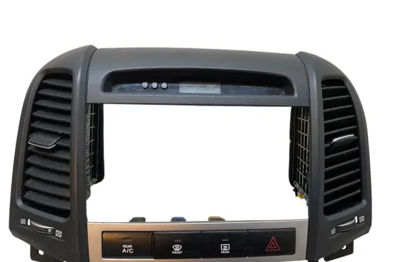 Radio/GPS head unit trim