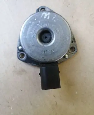 Mercedes-Benz E W211 Camshaft vanos timing valve A2710510177