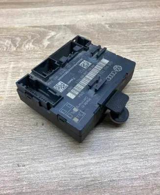 Volkswagen Touareg II Door control unit/module 4H0959792F