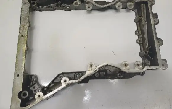 Mercedes-Benz E W212 Oil sump A6510140302