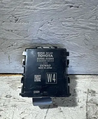 Toyota RAV 4 (XA50) Window wiper relay 8594042040 2360000030