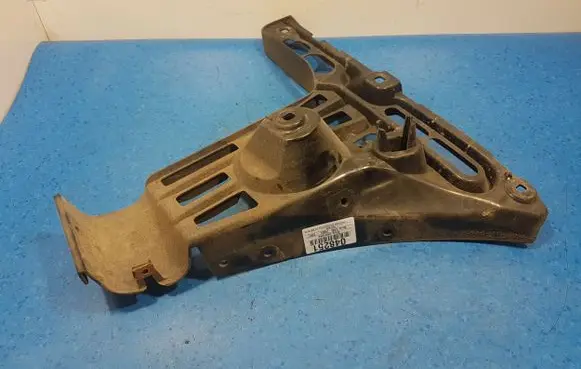 BMW 6 E63 E64 Front bumper corner part panel trim 
