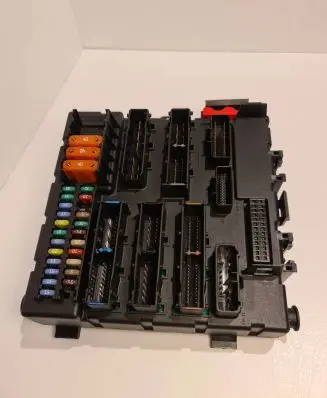 Opel Signum Fuse box set 13205781 519169007 00031218