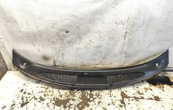 Chrysler Voyager Wiper trim 4716284 78364E