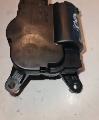 Audi Q7 4L Air flap motor/actuator 52411483R04 3093694 030907