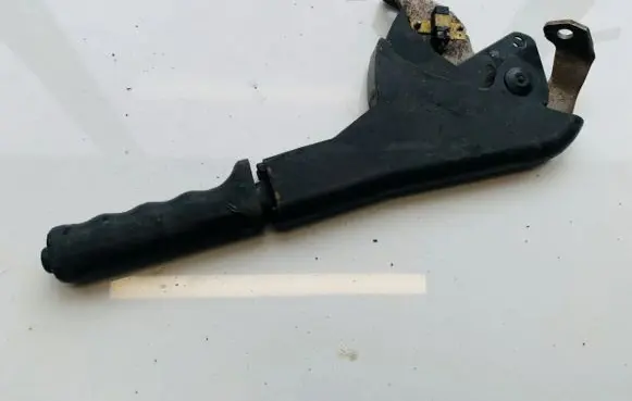 Handbrake/parking brake lever assembly