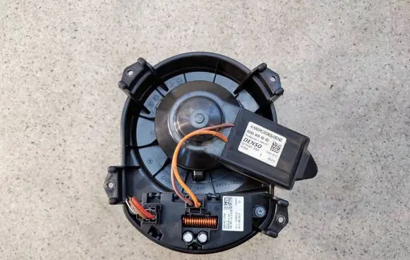 Mercedes-Benz A W176 Heater fan/blower A246906420056 A2469064200