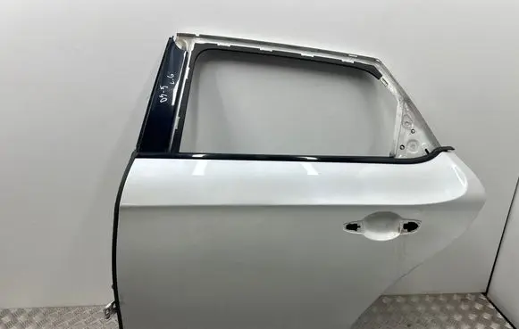Citroen DS5 Rear door 