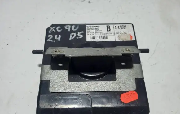 Volvo XC90 GPS navigation control unit/module 432103330086 30657807 2204321B