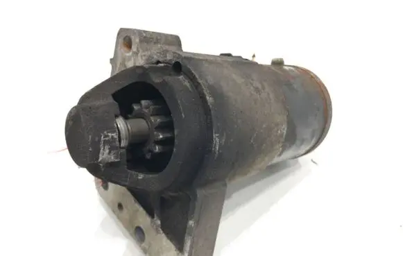 Peugeot 207 Starter motor V755001780