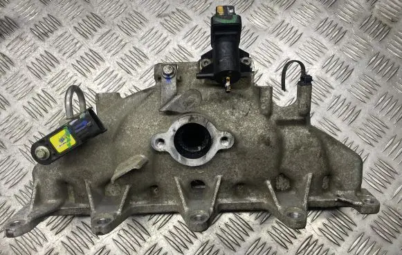 Mercedes-Benz X-class W470 Intake manifold 140032042R