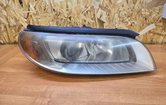 Volvo S80 Headlight/headlamp 30796134 6333200000