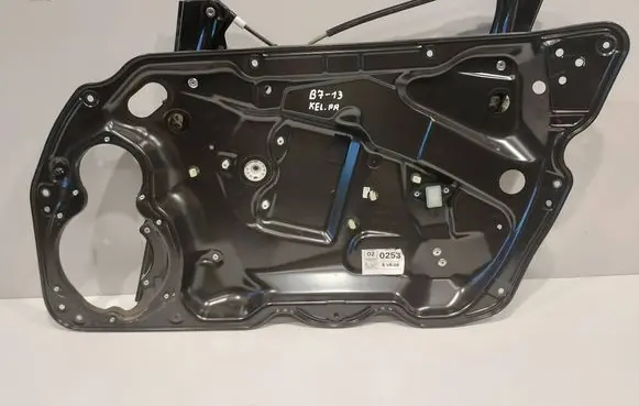 Volkswagen PASSAT B7 Front window lifting mechanism without motor 3AA837756 923909101