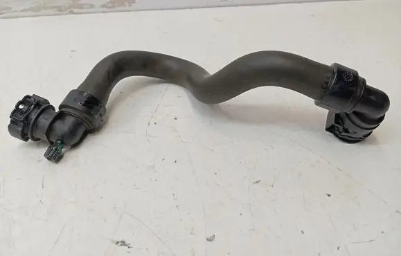 Peugeot 5008 II Engine coolant pipe/hose 9673457180