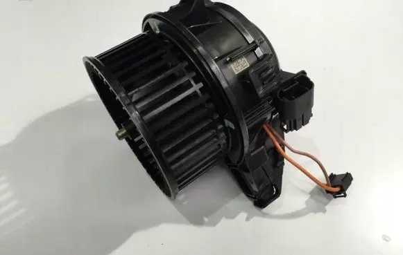 Audi A1 Heater fan/blower 2Q2820021A