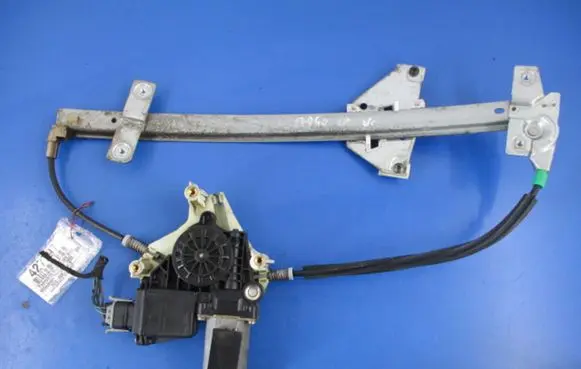 Mitsubishi Carisma Front door window regulator with motor