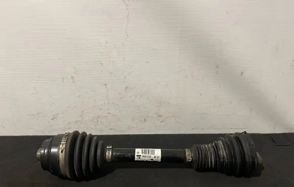 BMW 7 G11 G12 Front driveshaft 8687378