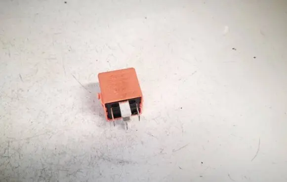 BMW 5 E60 E61 Other relay 12631742690 1263-1742690