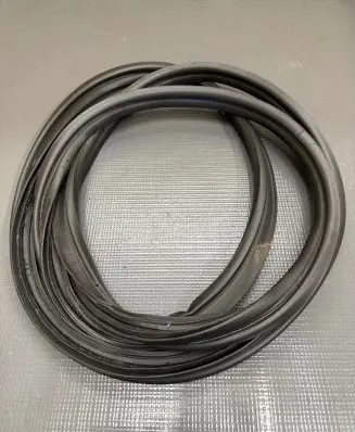 KIA Sportage Loading door rubber seal (on body) 