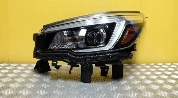 Subaru Forester SK Headlight/headlamp SUBARU-FORESTER 2621