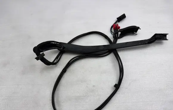 Mercedes-Benz S W222 Front wiper blade arm A2228200540