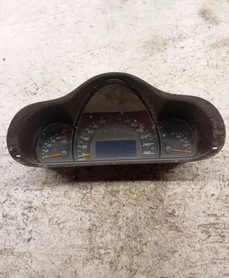 Mercedes-Benz C W203 Speedometer (instrument cluster) 87001439