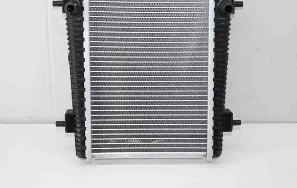 BMW M4 G82 G83 Coolant radiator 17118095285 8095285