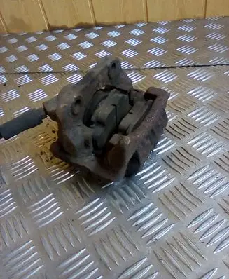 Renault Clio II Front brake caliper