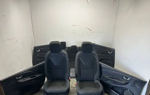 Renault Clio IV Seat and door cards trim set 