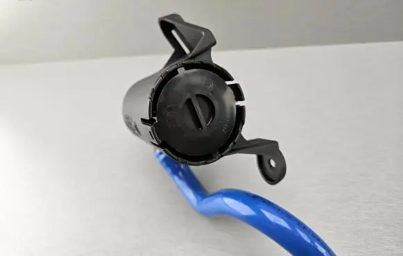 BMW 1 E82 E88 Fuel line pipe 7845194 16137845194 6765742