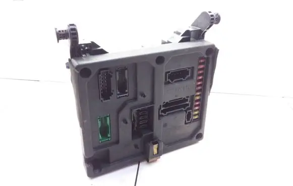 Volkswagen Sharan Fuse module 7M0962258H S10815200