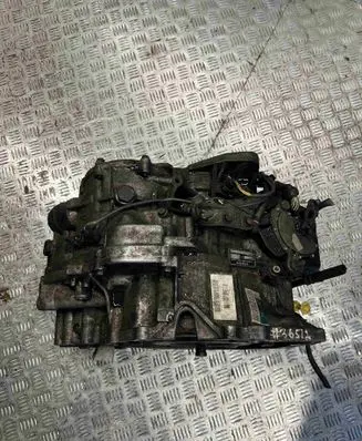 Volvo V70 Automatic gearbox 8667365