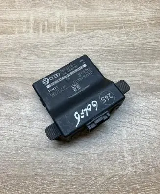 Volkswagen Golf V Gateway control module 1K0907530C 1K0907951