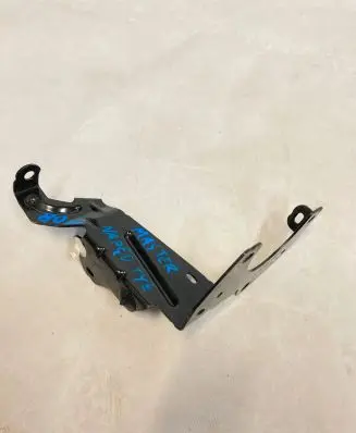 Opel Movano B Gearbox mounting bracket 243569199R
