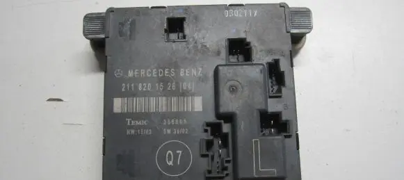 Mercedes-Benz E W211 Door control unit/module 2118201526
