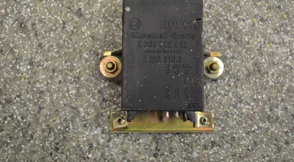 BMW 5 E34 Other control units/modules 12165109 0260002022