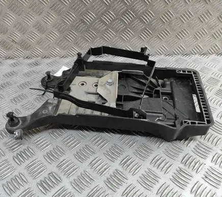 Skoda Kamiq Battery box tray 2Q0915313 2Q0915343A