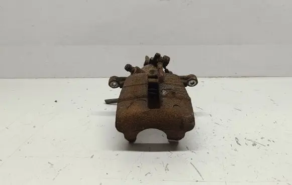 Volkswagen Multivan T5 Rear brake caliper