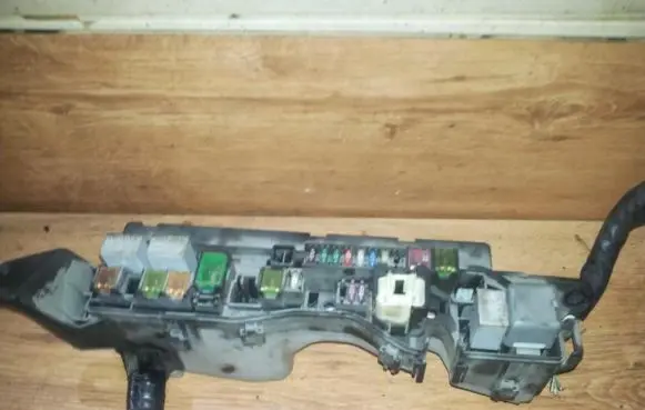 Toyota Avensis T250 Fuse box set