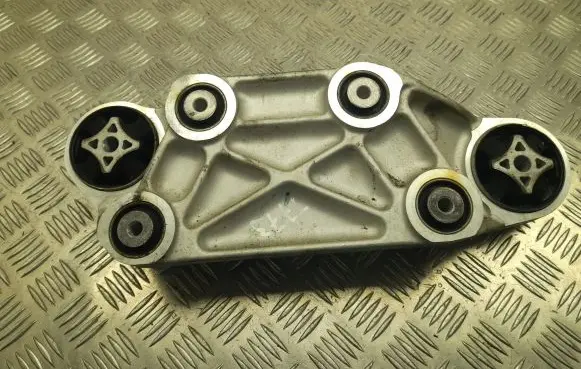 Tesla Model S Engine mounting bracket 103010600B