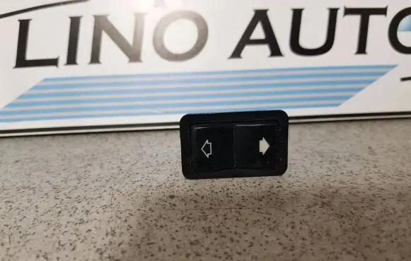 BMW 5 E39 Electric window control switch 8368974