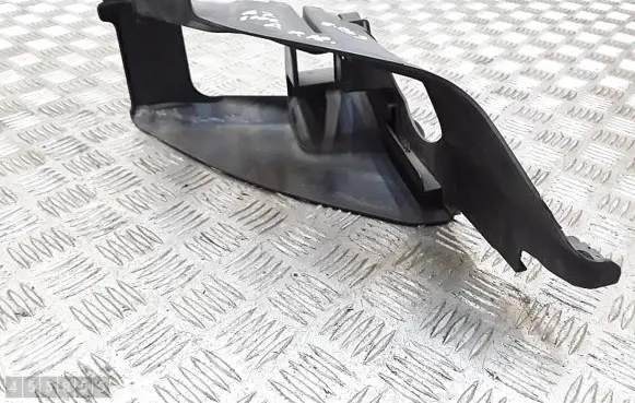 Audi Q7 4L Headlight/headlamp mounting bracket