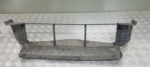Mercedes-Benz B W246 W242 Intercooler air guide/duct channel A2465051130